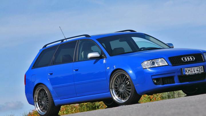 Blue Mfk Powercar Audi Rs6 Side Pose